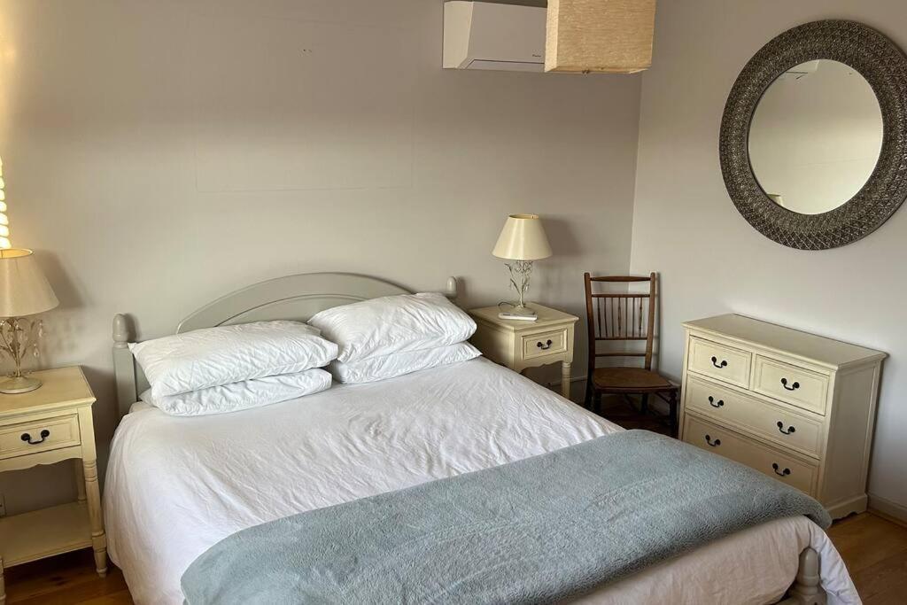 Cosy 2 Bed, Home From Home Haddenham  Exteriör bild